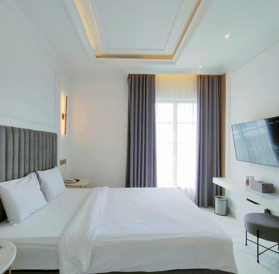 Kala Hotel Semarang Jomblang Экстерьер фото