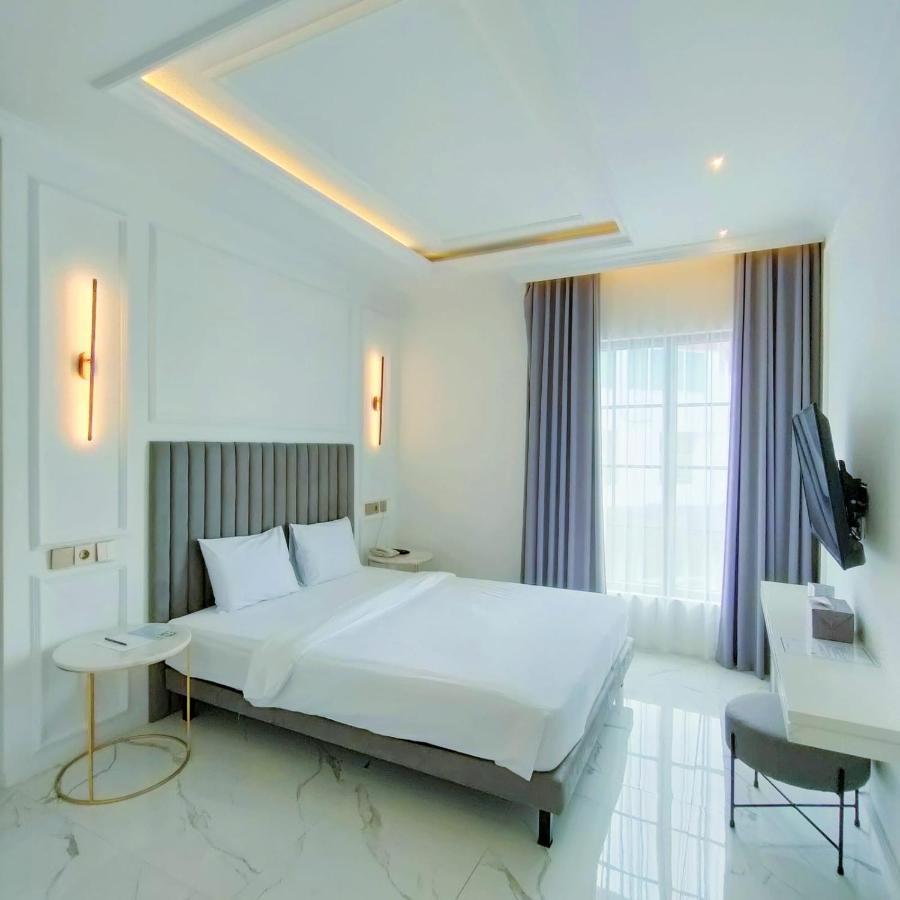 Kala Hotel Semarang Jomblang Экстерьер фото